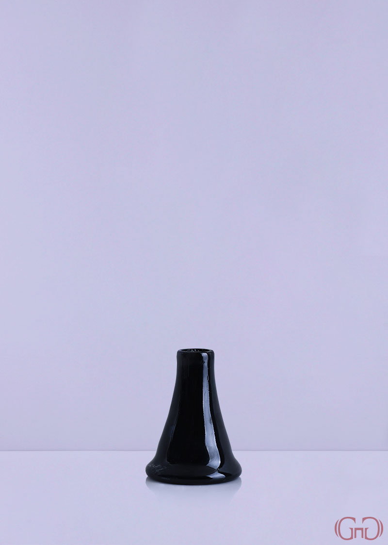 vase-glass-pestle-pyramid-14CM-black