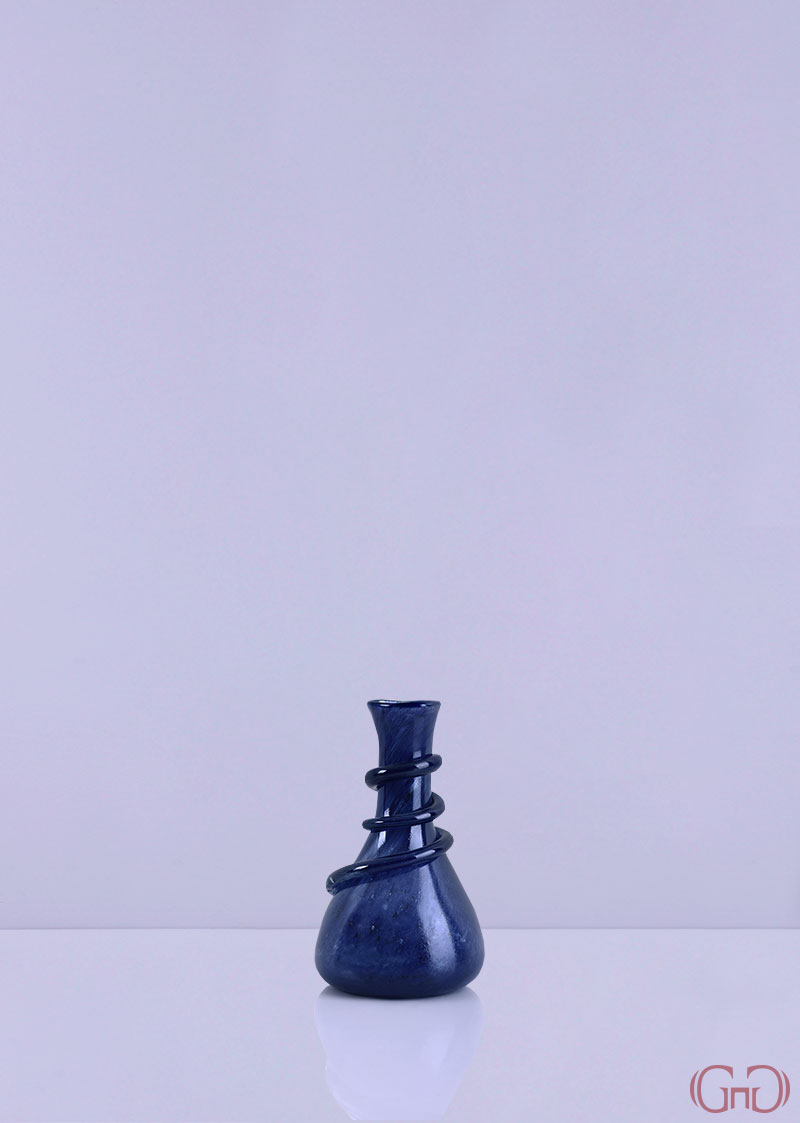 vase-glass-short-snake-twist-straight-top-15CM-blue