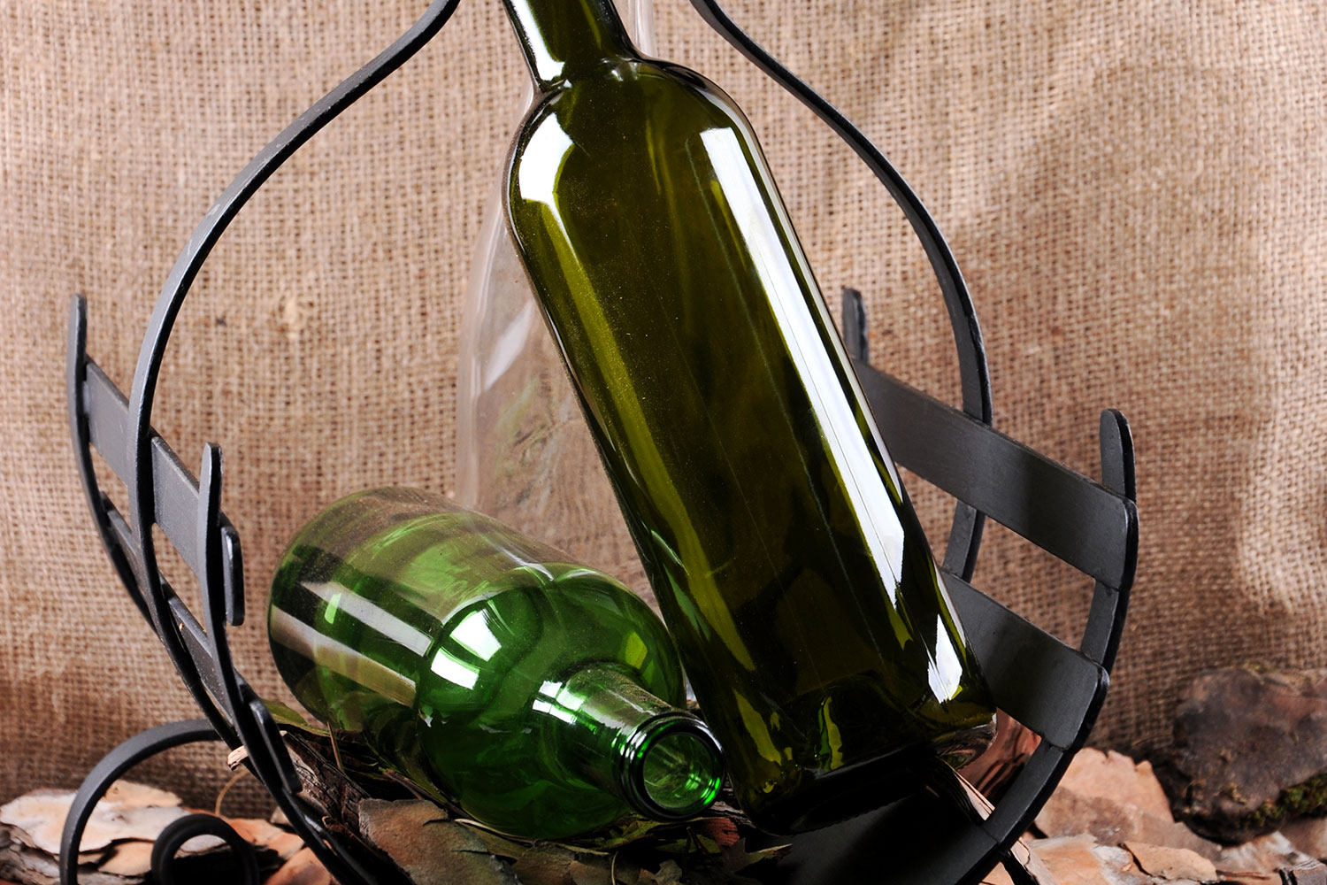 wine-bottles-glass-green-flint-beverage