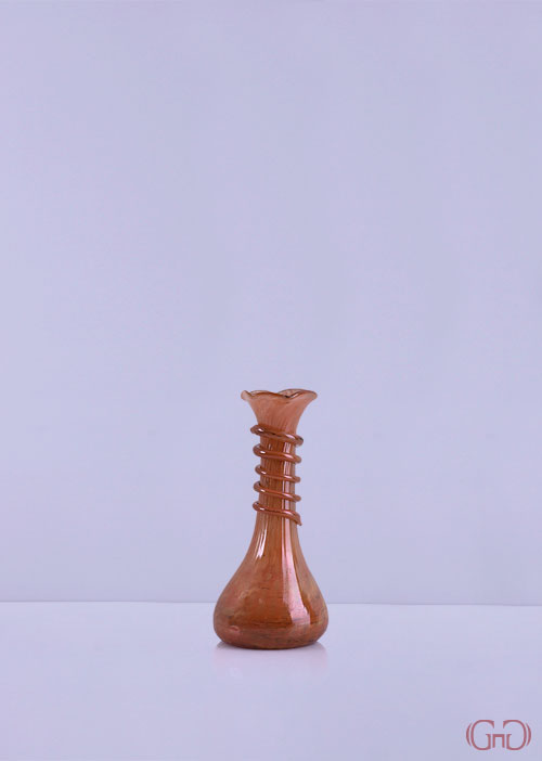 vase-glass-short-snake-twisted-flower-top-20CM-orange-yellow